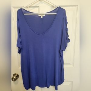 Women's plus 2x shirt